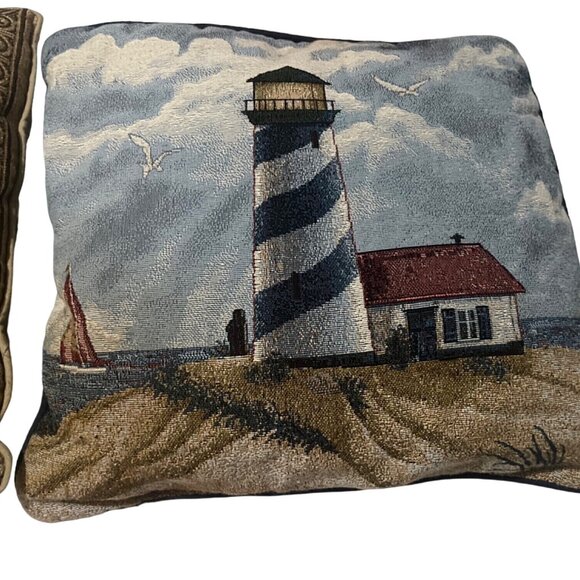 1 lot of four Decorative Lighthouse Tapestry Throw Pillows 2-15", 2-6" Vintage - Picture 2 of 6